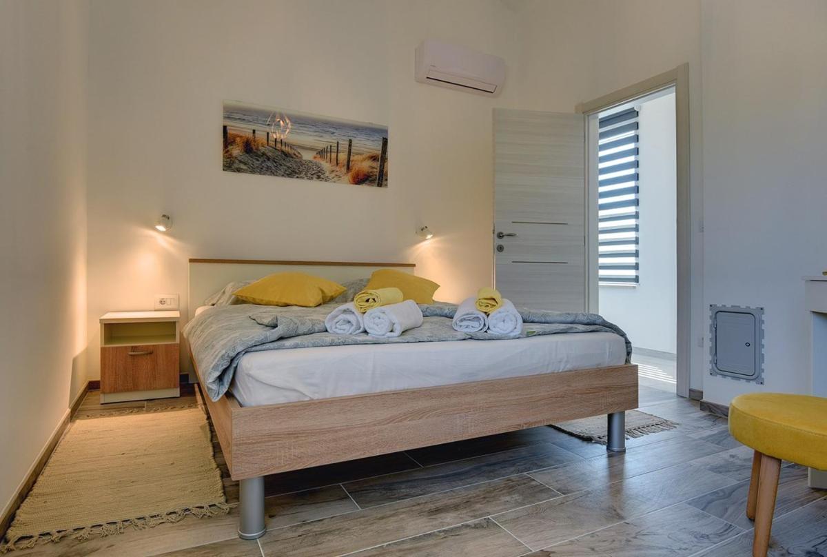Villa Sunny Home วอดิยัน ภายนอก รูปภาพ
